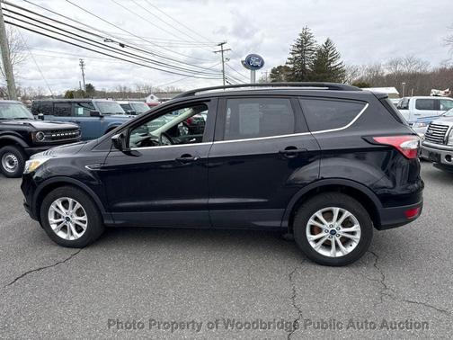 Shadow Black 2018 Ford Escape SE