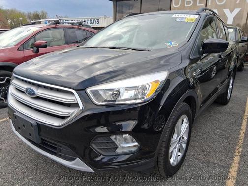 Shadow Black 2018 Ford Escape SE