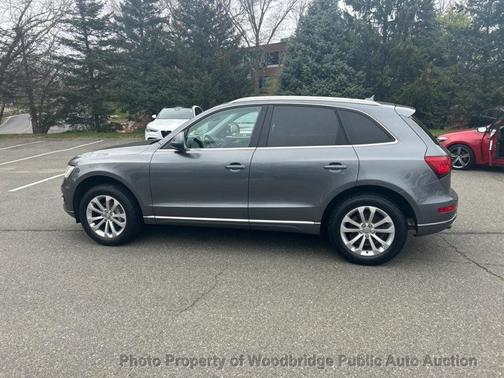 Monsoon Gray Metallic 2013 Audi Q5 2.0T Premium Plus