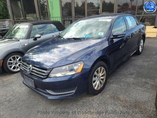 Blue 2012 Volkswagen Passat 2.5 S