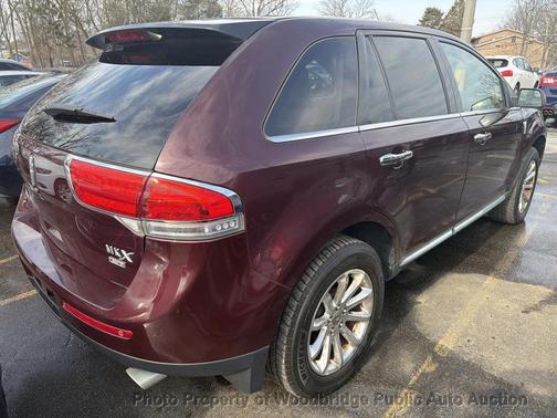 2011 Lincoln MKX Base