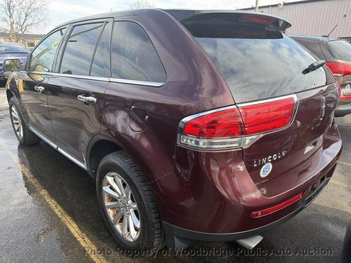 2011 Lincoln MKX Base