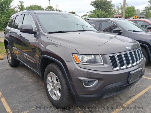 Brilliant Black Crystal Pearlcoat 2014 Jeep Grand Cherokee Laredo