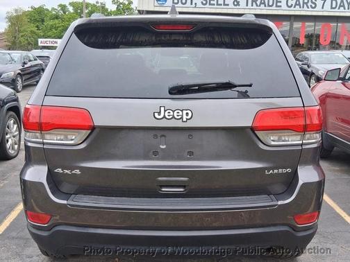 Brilliant Black Crystal Pearlcoat 2014 Jeep Grand Cherokee Laredo
