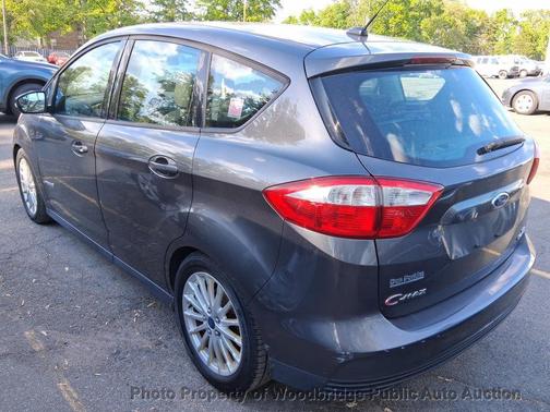 Gray 2015 Ford C-Max Hybrid SE