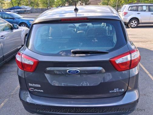 Gray 2015 Ford C-Max Hybrid SE