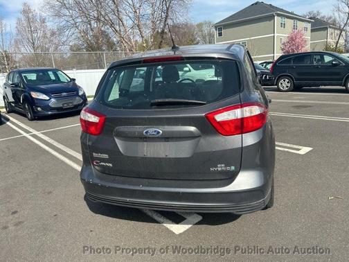 Gray 2015 Ford C-Max Hybrid SE