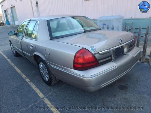 Tan 2006 Mercury Grand Marquis GS