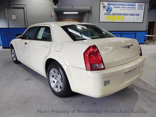 2006 Chrysler 300 Base