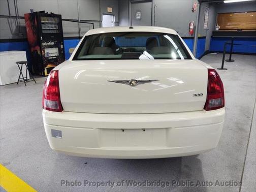 2006 Chrysler 300 Base