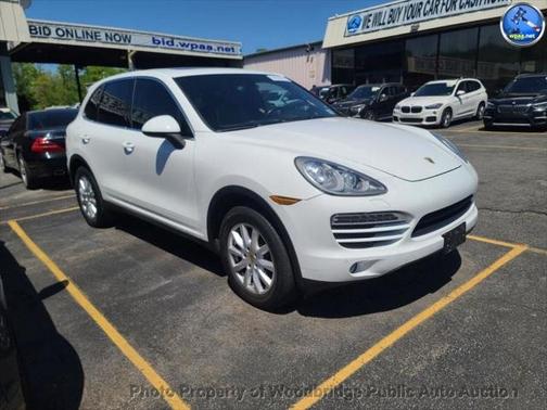 2014 Porsche Cayenne Platinum Edition
