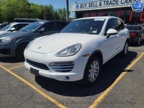 2014 Porsche Cayenne Platinum Edition