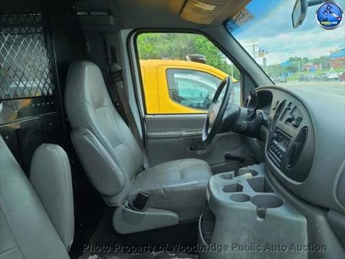 2001 Ford E150 Cargo