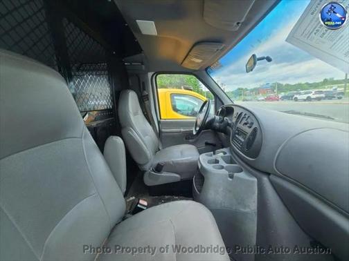2001 Ford E150 Cargo