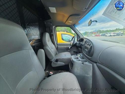 2001 Ford E150 Cargo