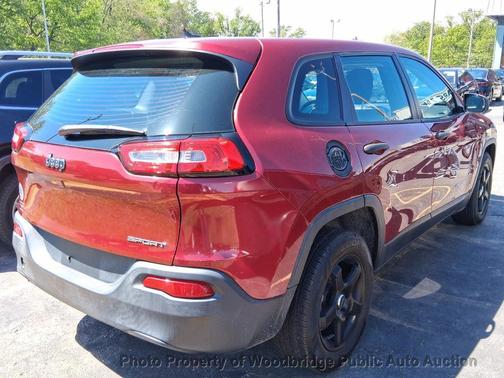 Brilliant Black Crystal Pearlcoat 2014 Jeep Cherokee Sport