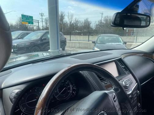 2015 INFINITI QX80 Base