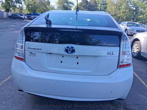 White 2010 Toyota Prius Base