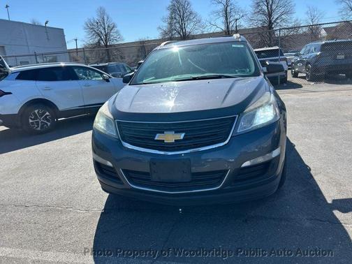 Gray 2013 Chevrolet Traverse LS