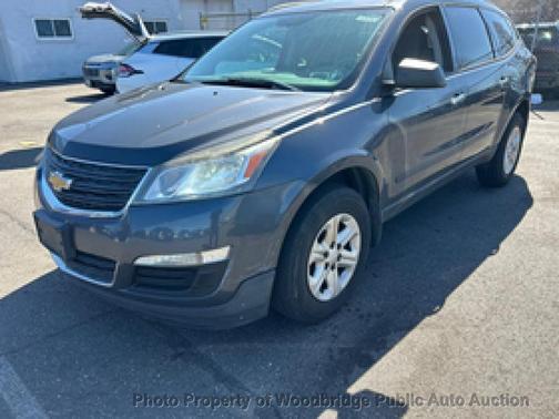 Gray 2013 Chevrolet Traverse LS