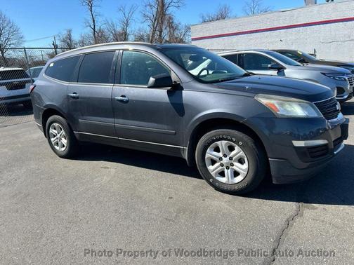 Gray 2013 Chevrolet Traverse LS