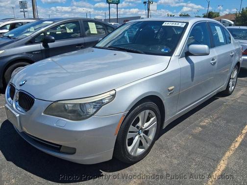 Silver 2009 BMW 528 xDrive