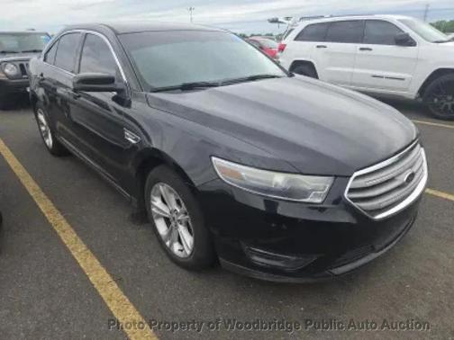 Tuxedo Black Metallic 2014 Ford Taurus SEL