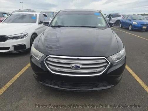 Tuxedo Black Metallic 2014 Ford Taurus SEL