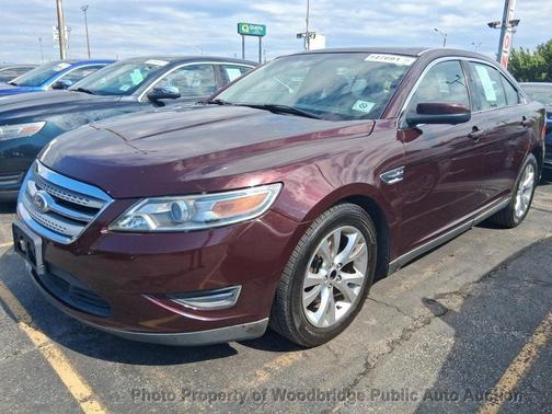 Maroon 2011 Ford Taurus SEL