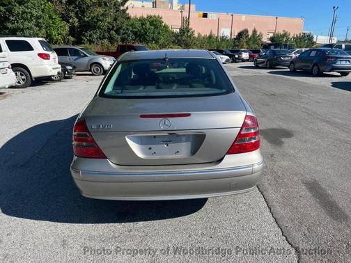 2006 Mercedes-Benz E-Class E350 4dr Sedan 3.5L