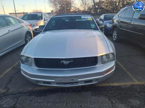 2006 Ford Mustang Base