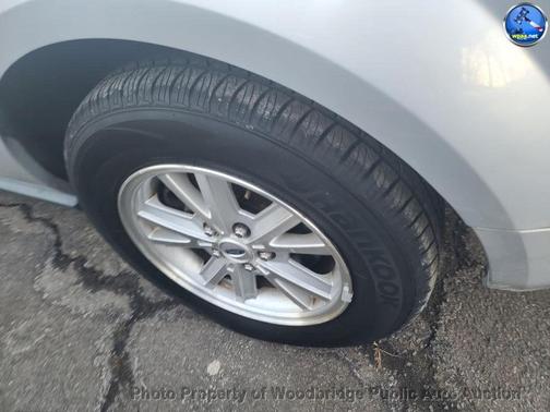 2006 Ford Mustang Base