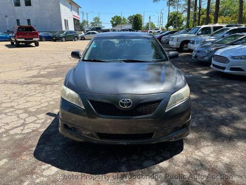 Magnetic Gray Metallic 2009 Toyota Camry SE