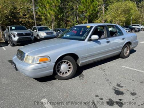 2001 Ford Crown Victoria LX