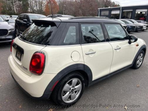 2016 MINI Hardtop Cooper
