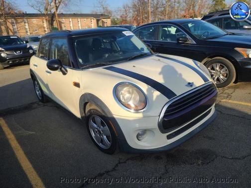 2016 MINI Hardtop Cooper