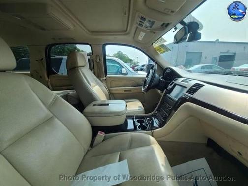 2008 Cadillac Escalade Base