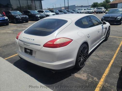 2011 Porsche Panamera 4