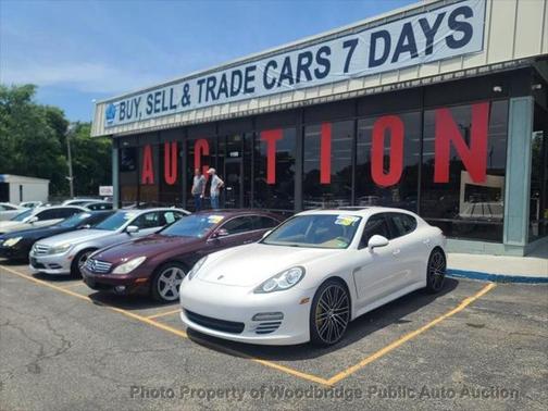 2011 Porsche Panamera 4