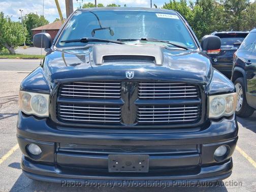Black 2004 Dodge Ram 1500 SLT Quad Cab