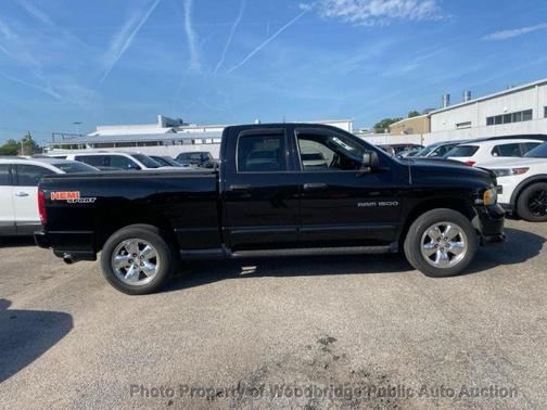 Black 2004 Dodge Ram 1500 SLT Quad Cab