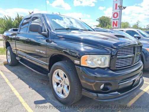 Black 2004 Dodge Ram 1500 SLT Quad Cab