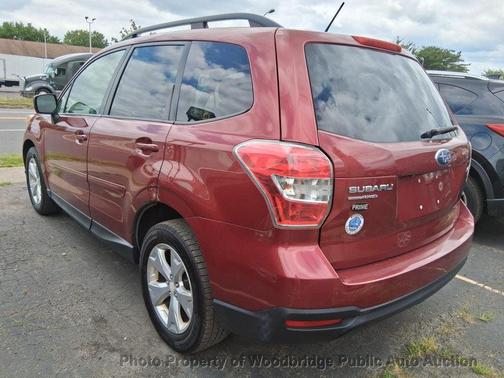 Maroon 2015 Subaru Forester 2.5i Premium