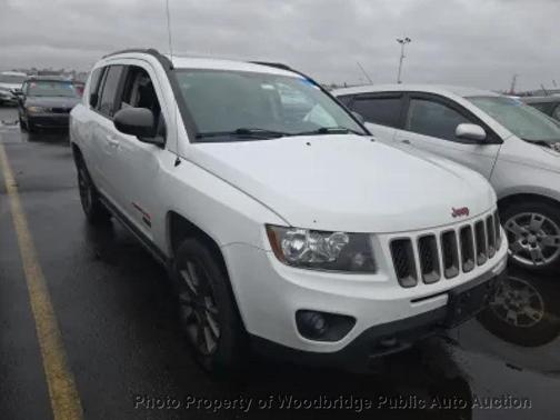 Bright White Clearcoat 2016 Jeep Compass 75th Anniversary
