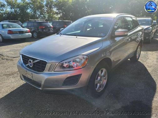 Tan 2011 Volvo XC60 3.2