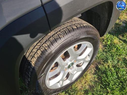 Mojave Sand 2016 Jeep Renegade Latitude