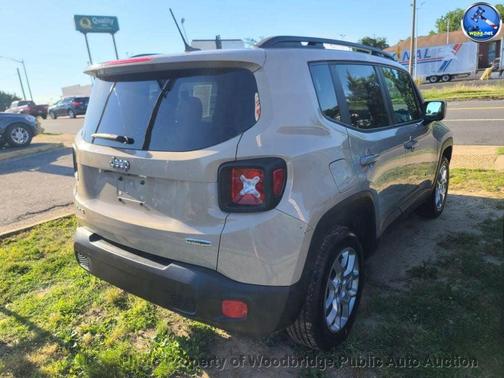 Mojave Sand 2016 Jeep Renegade Latitude