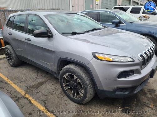 2016 Jeep Cherokee Sport