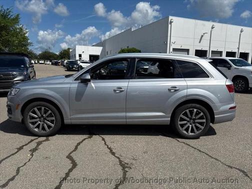 2019 Audi Q7 55 Premium Plus