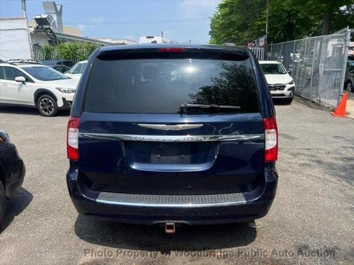 2015 Chrysler Town & Country Touring